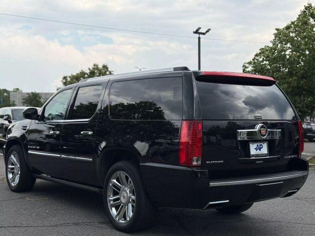 used 2014 Cadillac Escalade ESV car, priced at $14,995