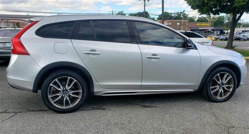 used 2016 Volvo V60 Cross Country car, priced at $12,300
