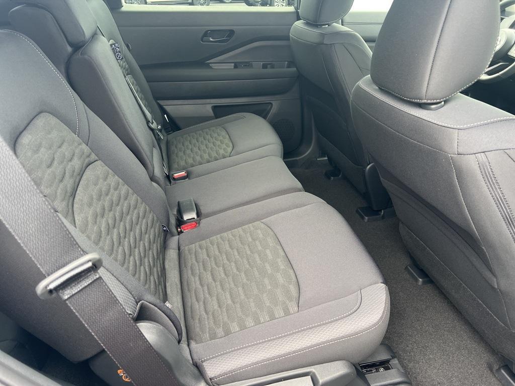 new 2025 Nissan Pathfinder car, priced at $40,057