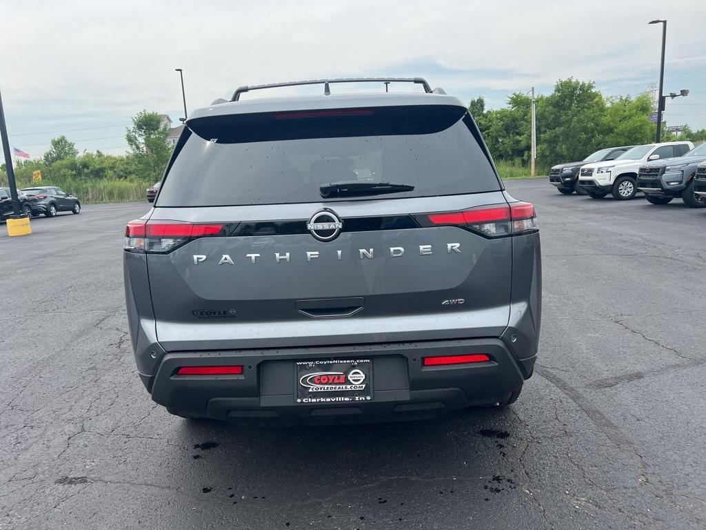 new 2025 Nissan Pathfinder car, priced at $40,057