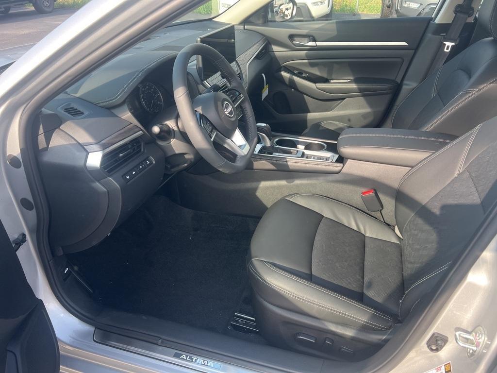 new 2025 Nissan Altima car, priced at $32,252