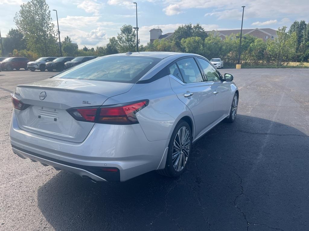 new 2025 Nissan Altima car, priced at $32,252