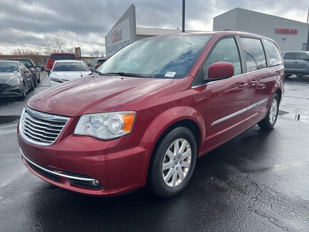 used 2014 Chrysler Town & Country car, priced at $8,995