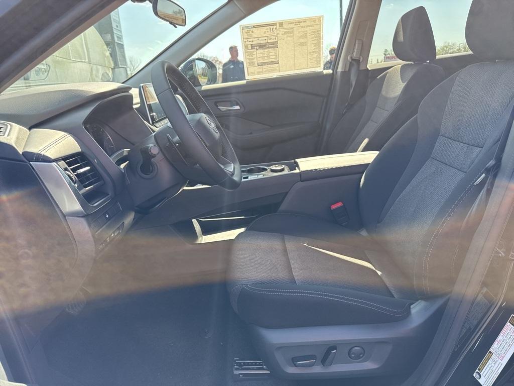 new 2025 Nissan Rogue car, priced at $31,691