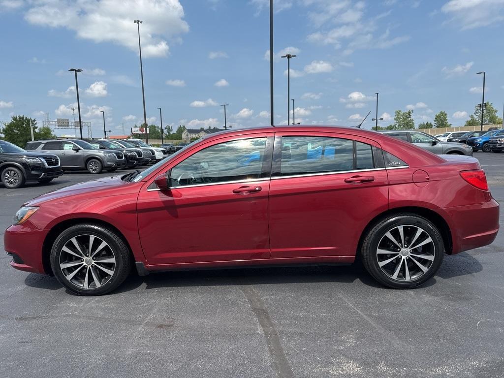 used 2011 Chrysler 200 car, priced at $4,995