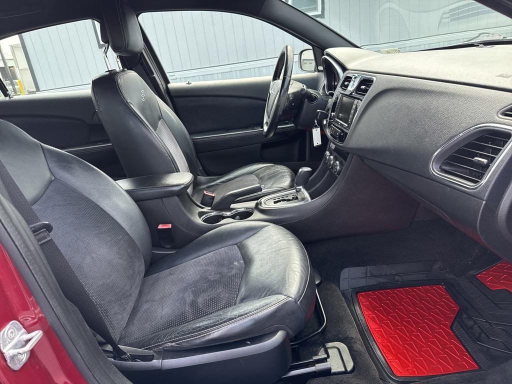 used 2011 Chrysler 200 car, priced at $4,995