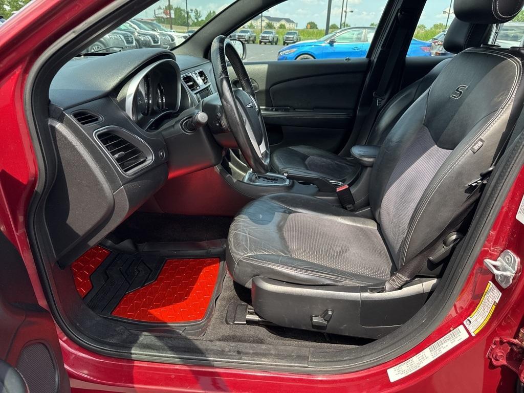 used 2011 Chrysler 200 car, priced at $4,995
