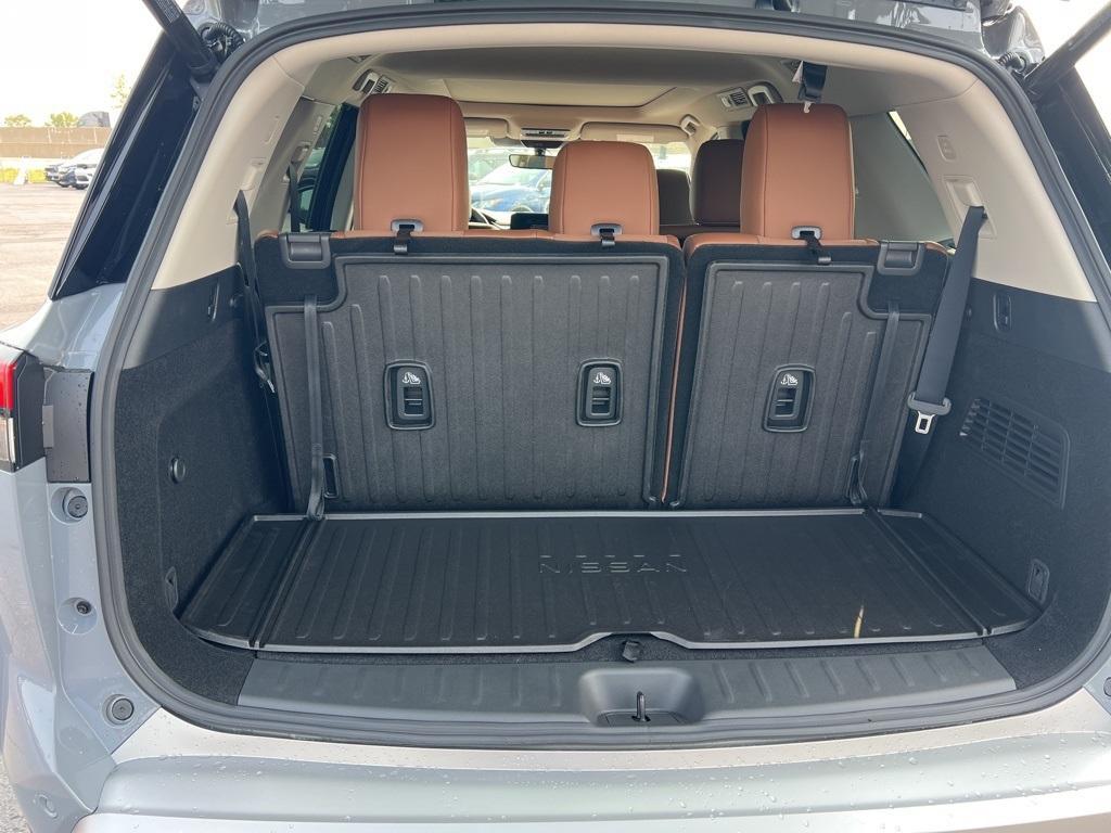 new 2025 Nissan Pathfinder car, priced at $50,113