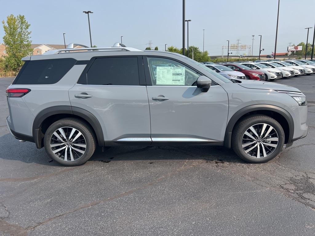 new 2025 Nissan Pathfinder car, priced at $50,113