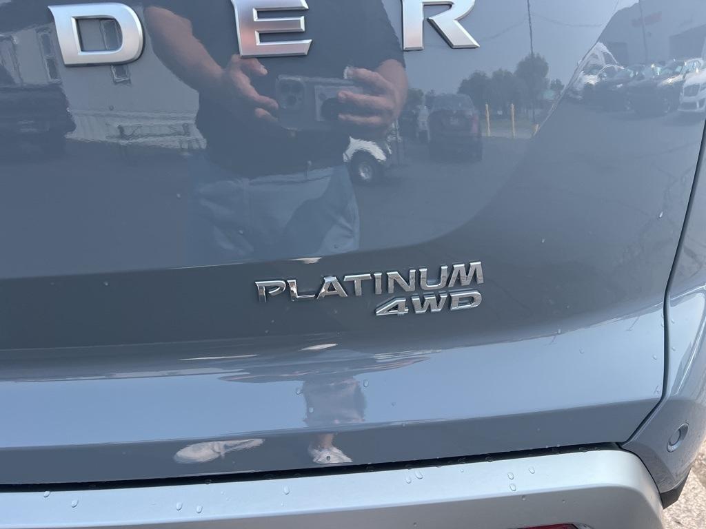 new 2025 Nissan Pathfinder car, priced at $50,113