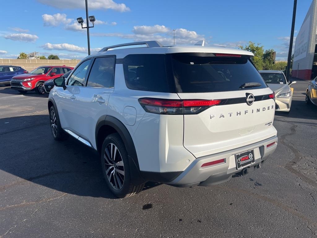 new 2025 Nissan Pathfinder car, priced at $45,944