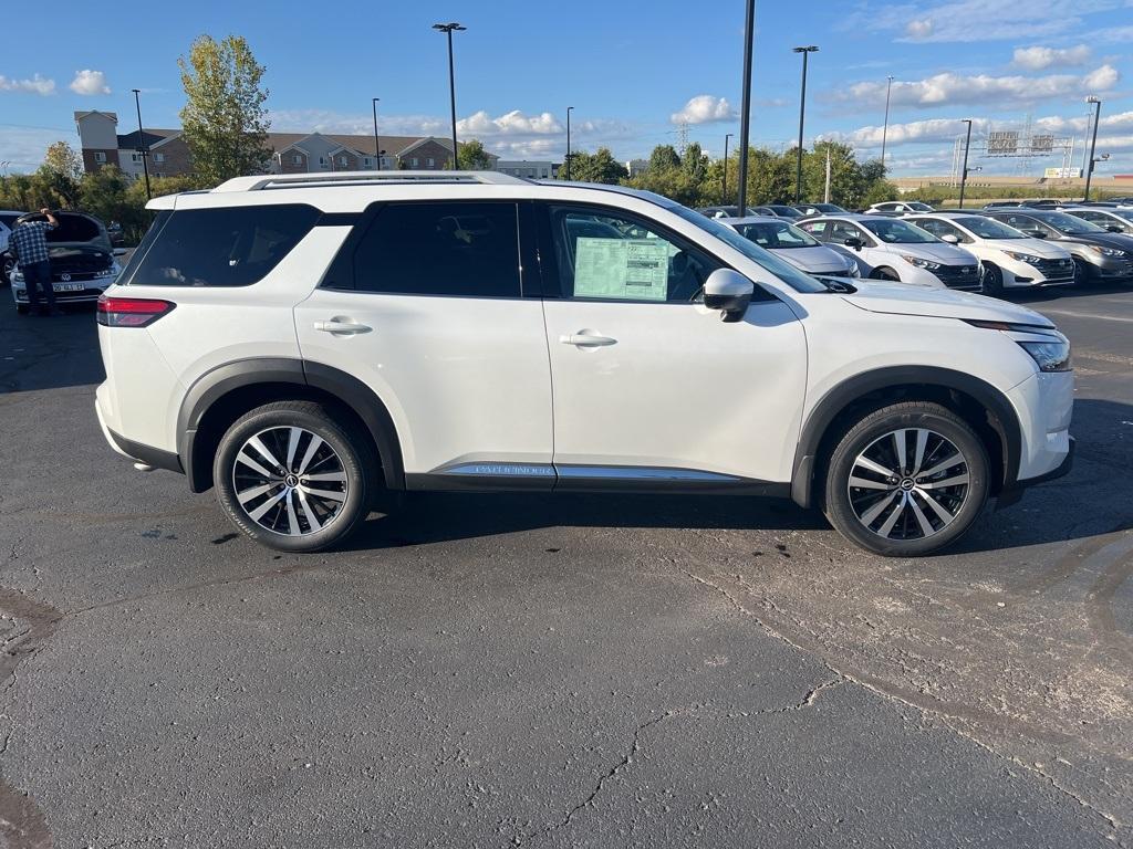 new 2025 Nissan Pathfinder car, priced at $45,944