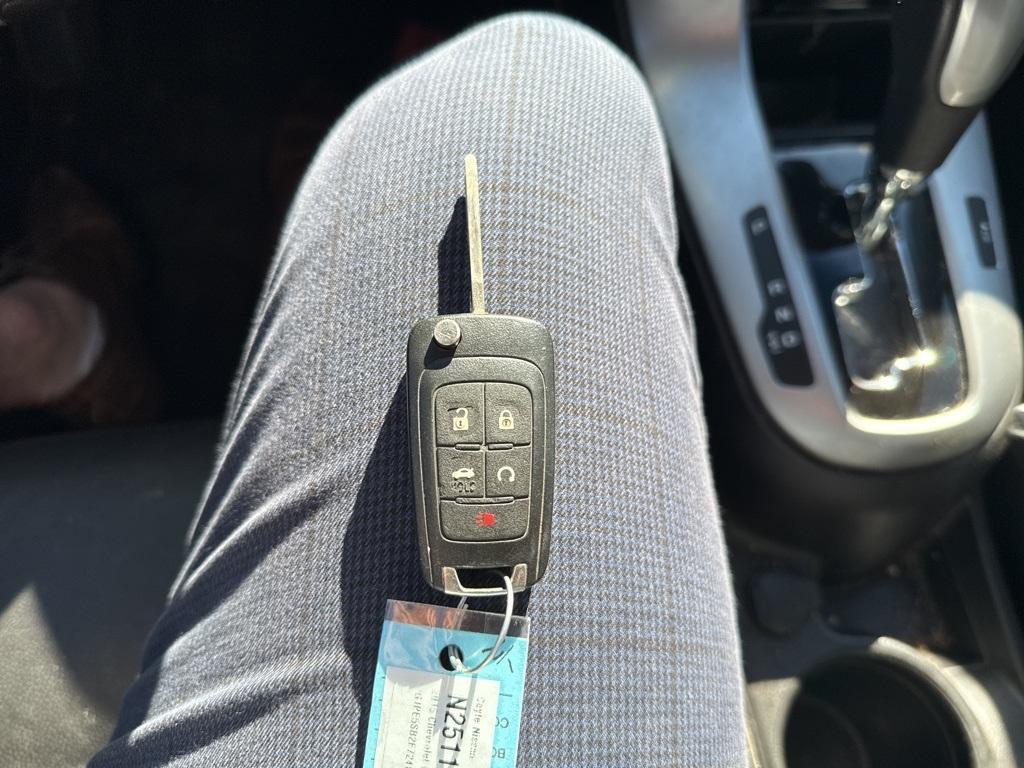 used 2015 Chevrolet Cruze car, priced at $6,400