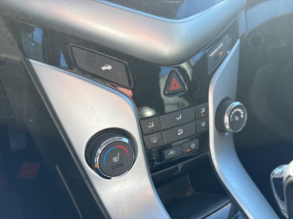 used 2015 Chevrolet Cruze car, priced at $6,400