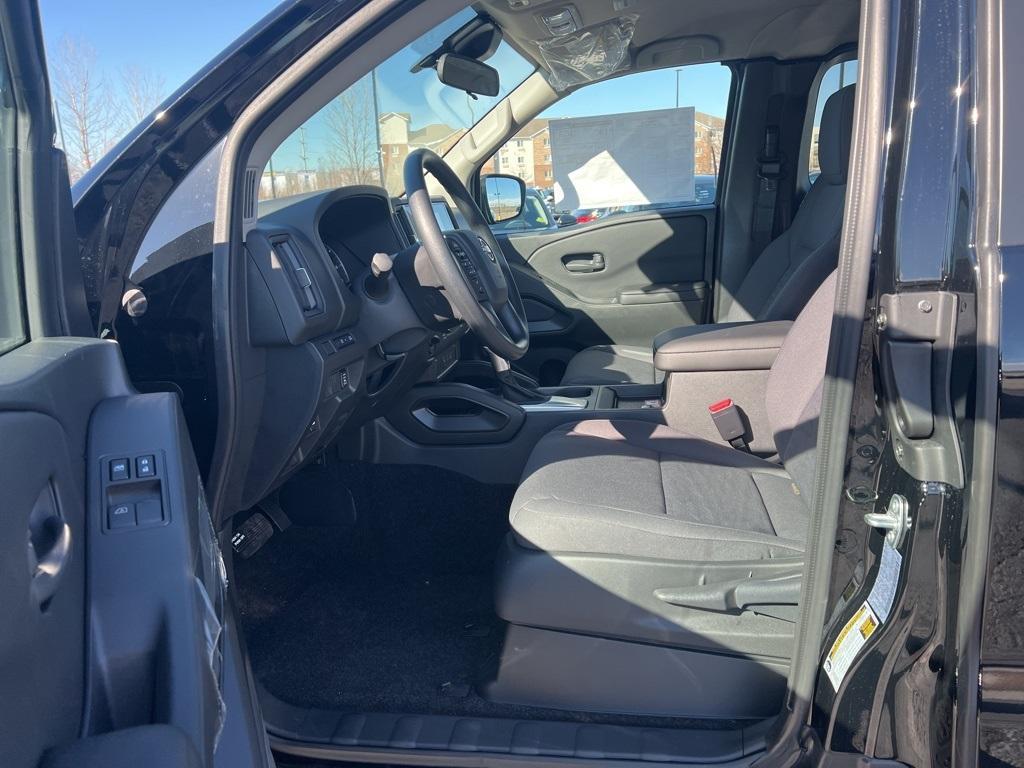 new 2025 Nissan Frontier car, priced at $32,277