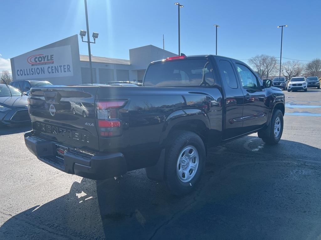 new 2025 Nissan Frontier car, priced at $32,277