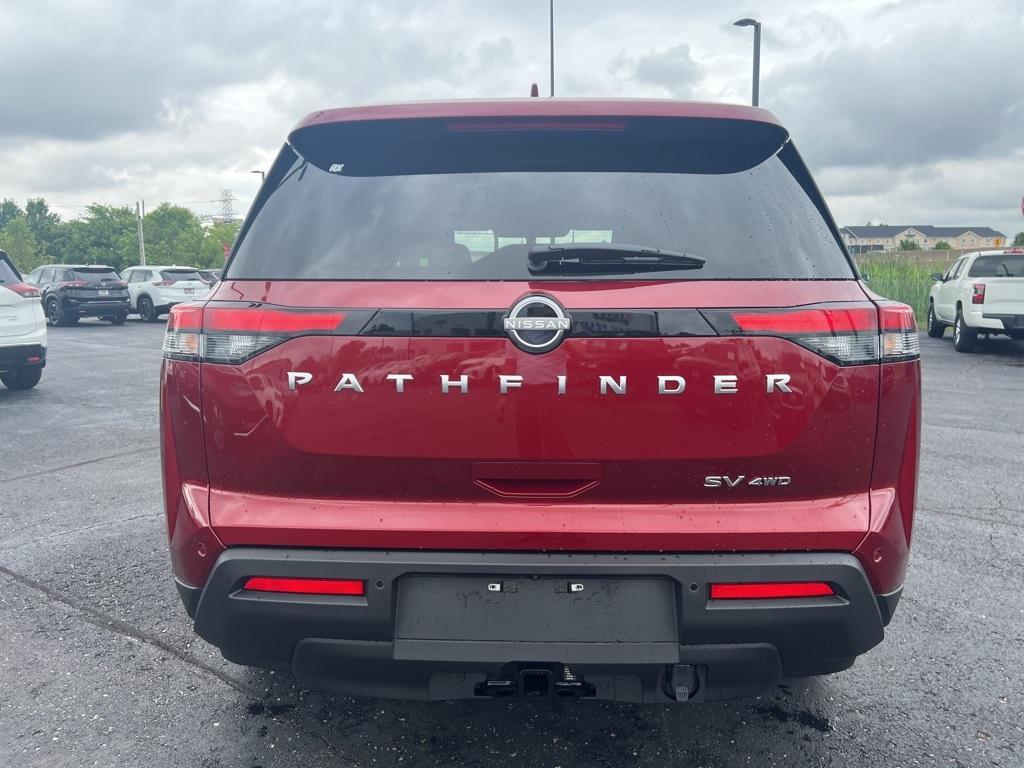 new 2024 Nissan Pathfinder car, priced at $38,670