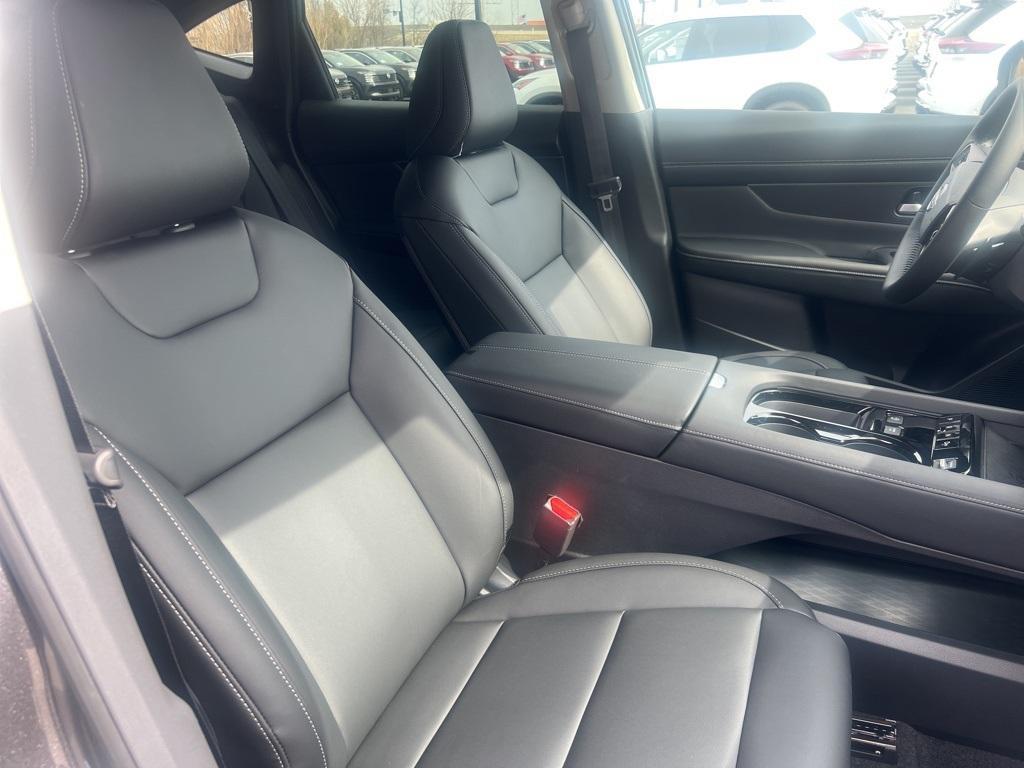 new 2025 Nissan Murano car, priced at $43,625