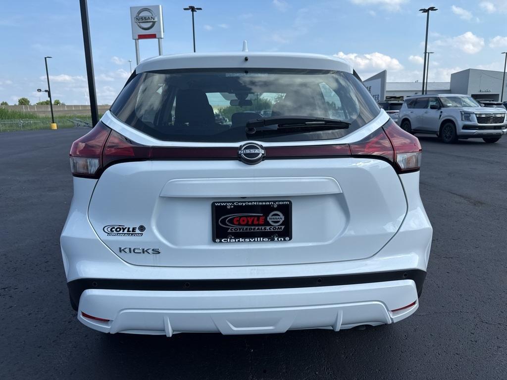 new 2025 Nissan Kicks Play car, priced at $22,164