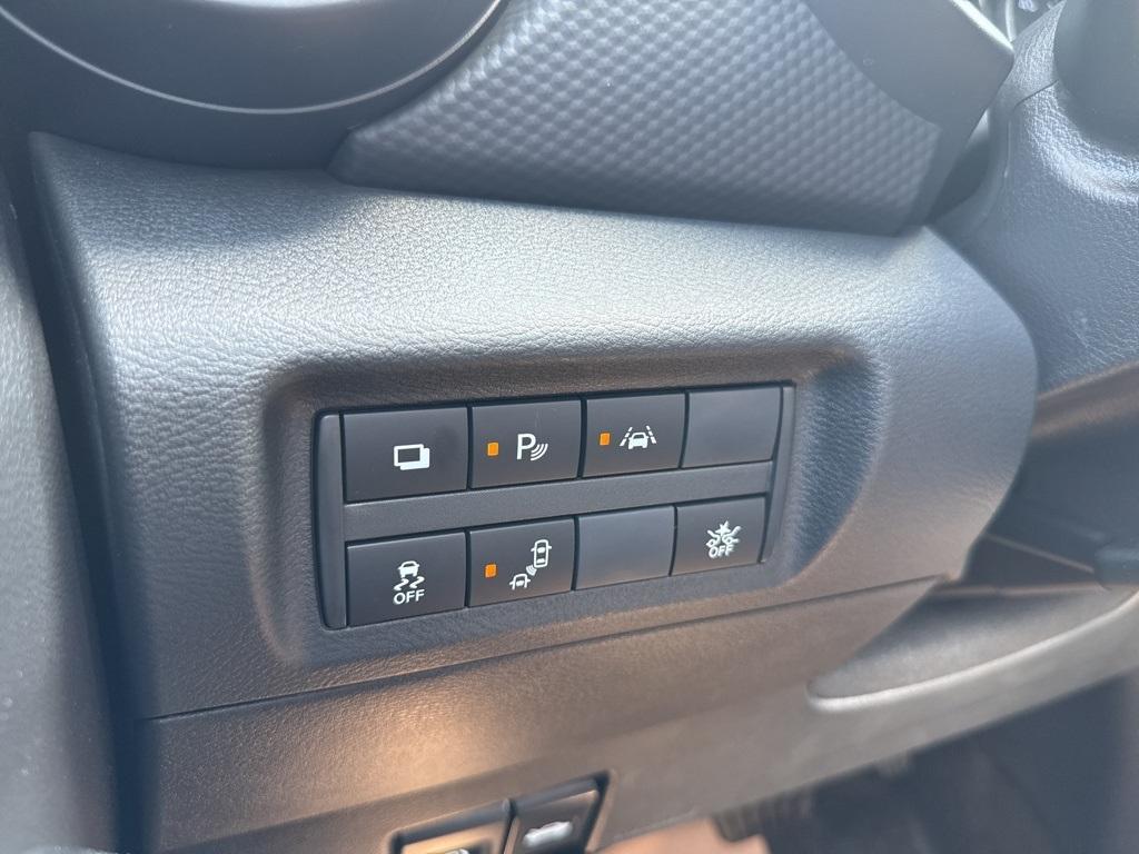 new 2025 Nissan Kicks Play car, priced at $22,164