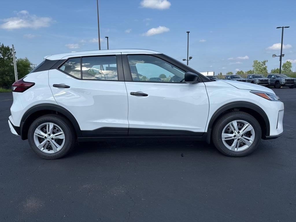 new 2025 Nissan Kicks Play car, priced at $22,164