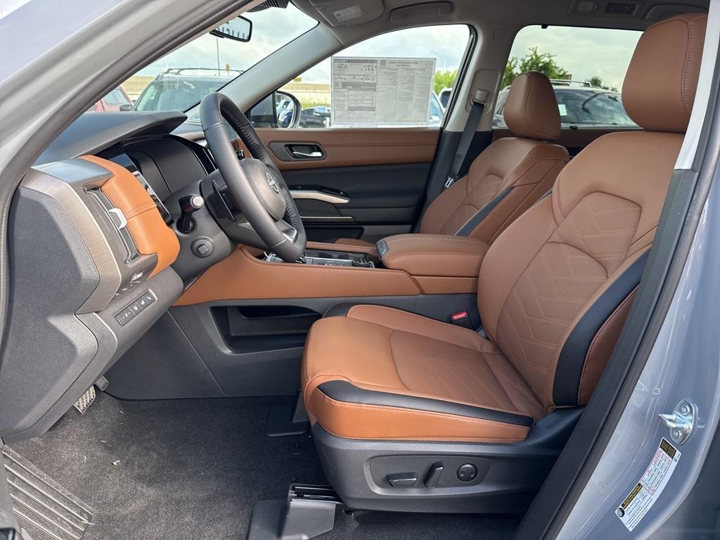 new 2025 Nissan Pathfinder car, priced at $50,239