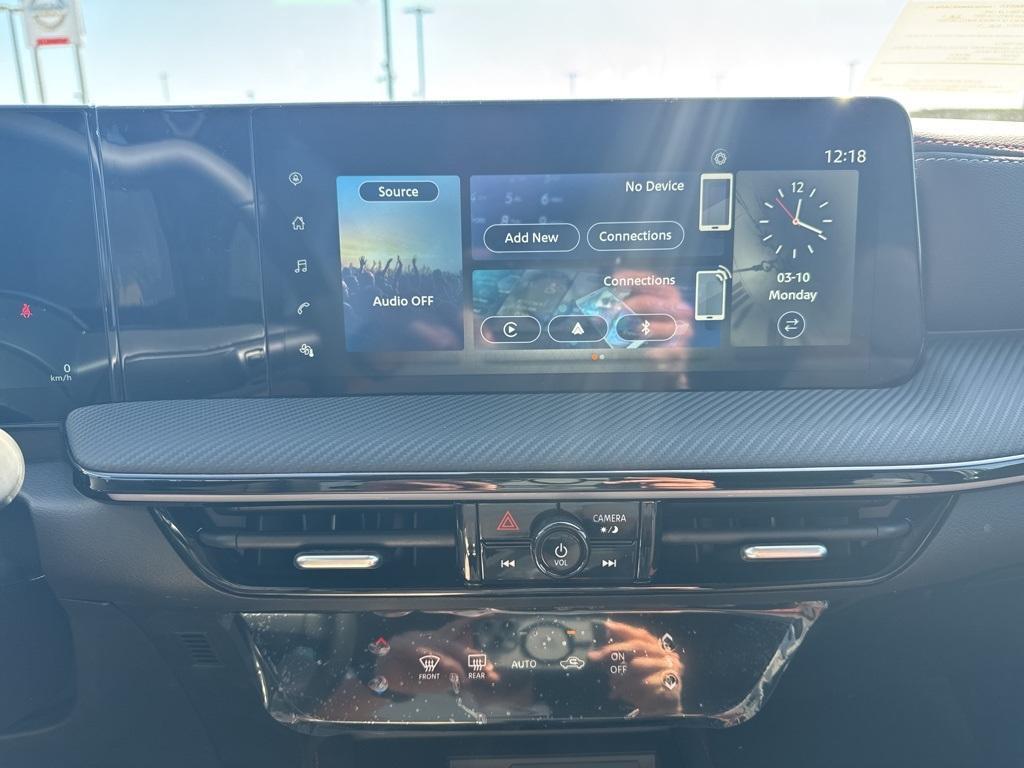 new 2025 Nissan Kicks car, priced at $29,790