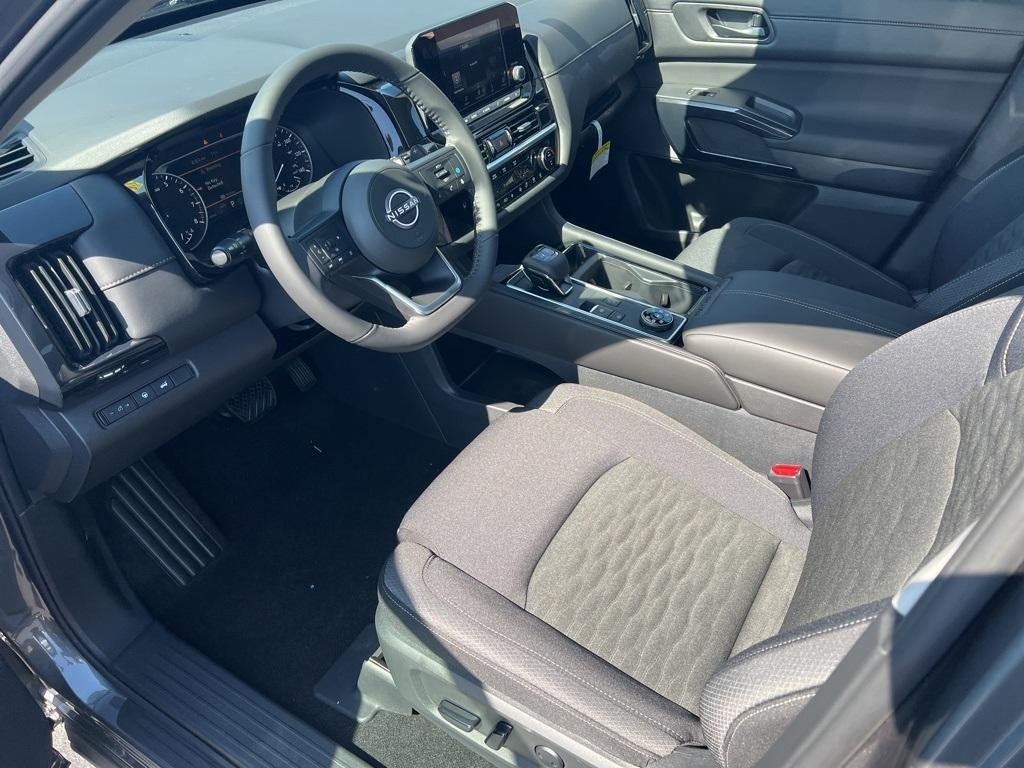 new 2025 Nissan Pathfinder car, priced at $36,729