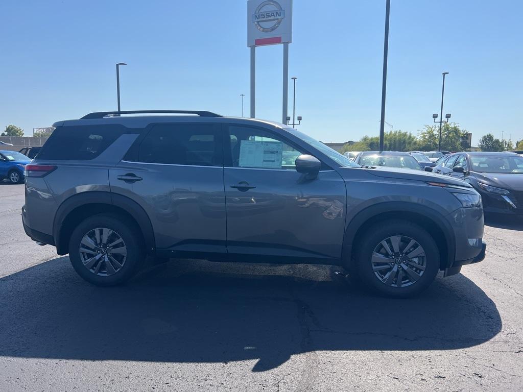 new 2025 Nissan Pathfinder car, priced at $36,729