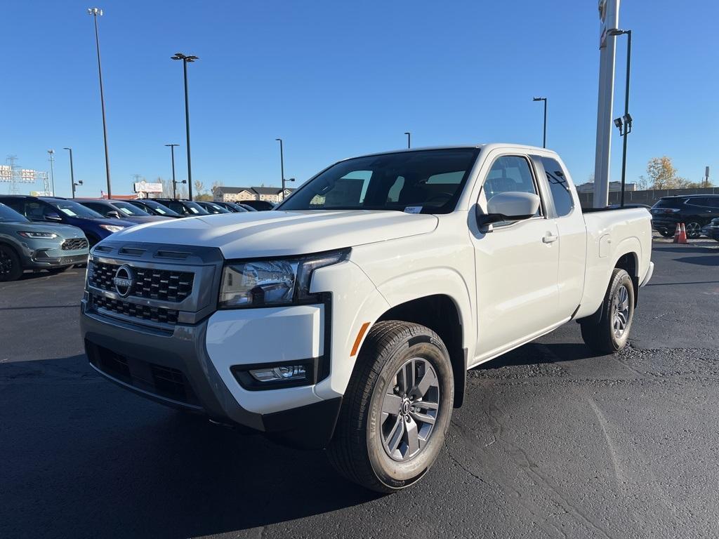 new 2025 Nissan Frontier car