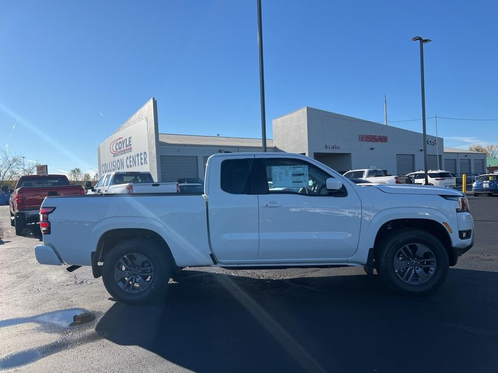 new 2025 Nissan Frontier car