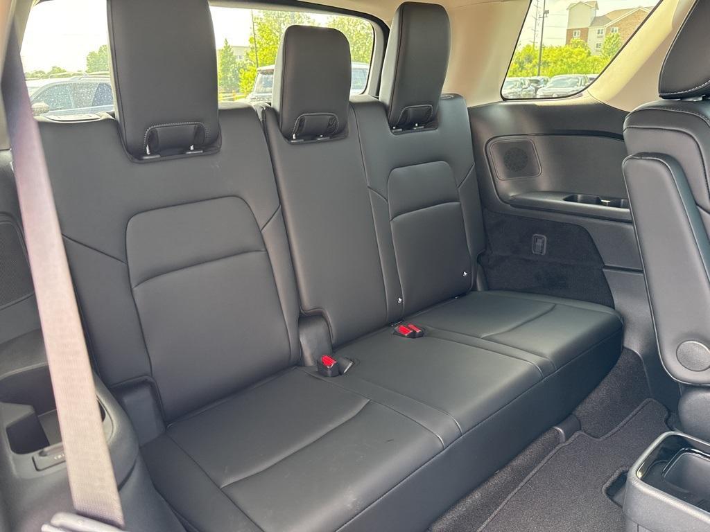 new 2025 Nissan Pathfinder car, priced at $54,585