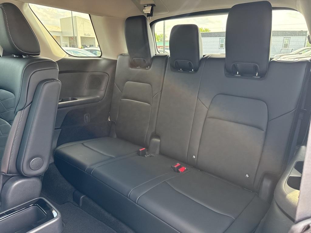new 2025 Nissan Pathfinder car, priced at $54,585