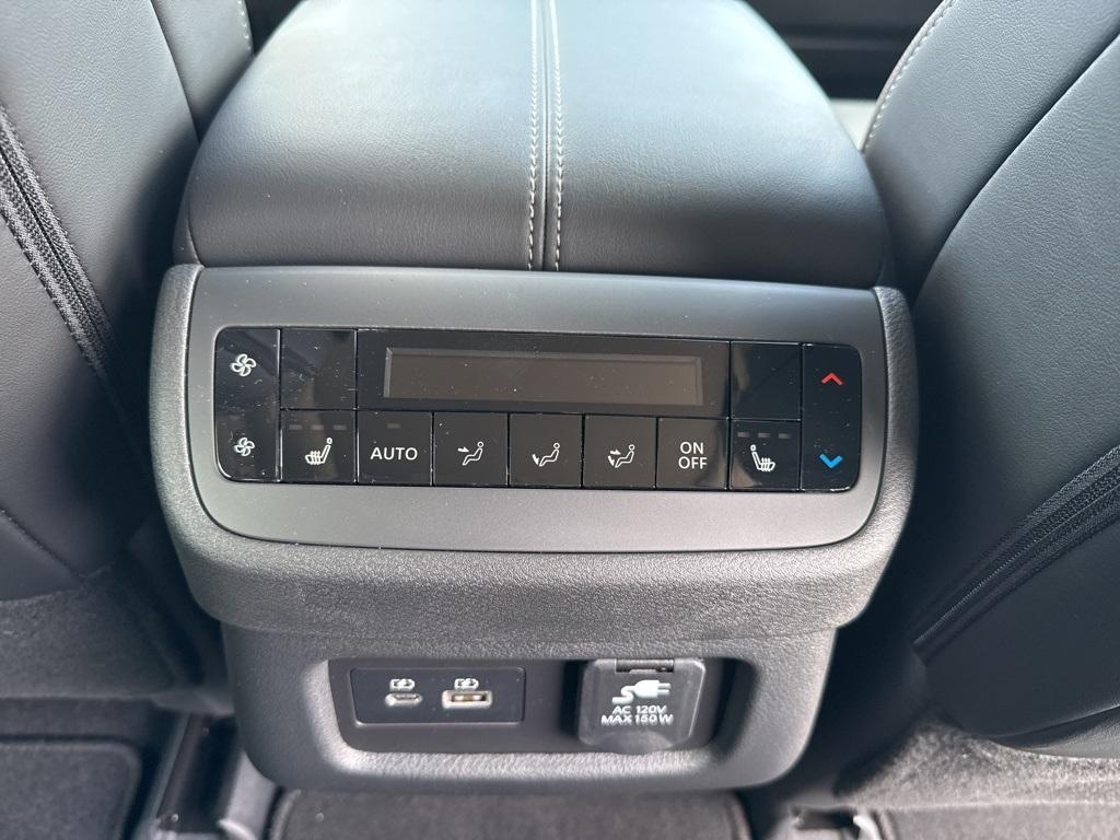 new 2025 Nissan Pathfinder car, priced at $54,585