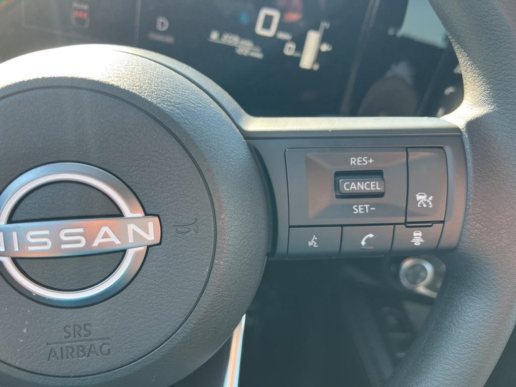 new 2025 Nissan Kicks car, priced at $26,910