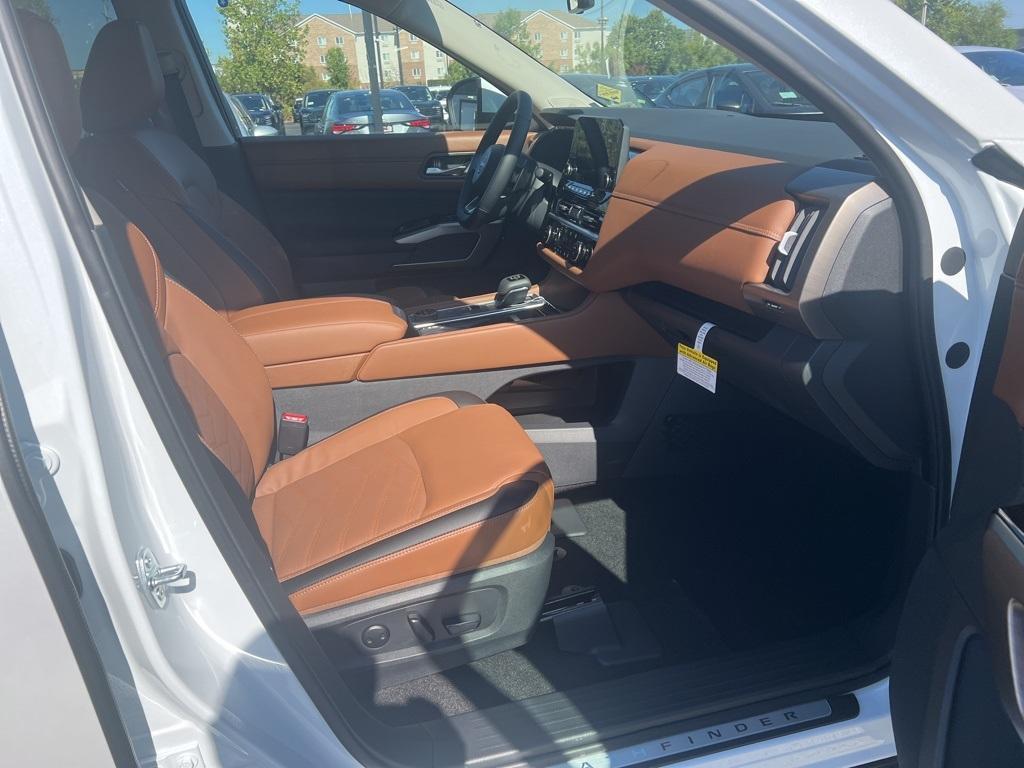 new 2025 Nissan Pathfinder car, priced at $46,723