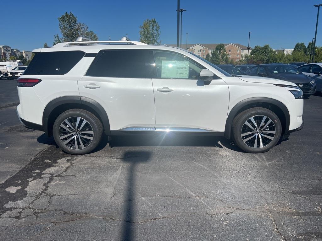 new 2025 Nissan Pathfinder car, priced at $46,723