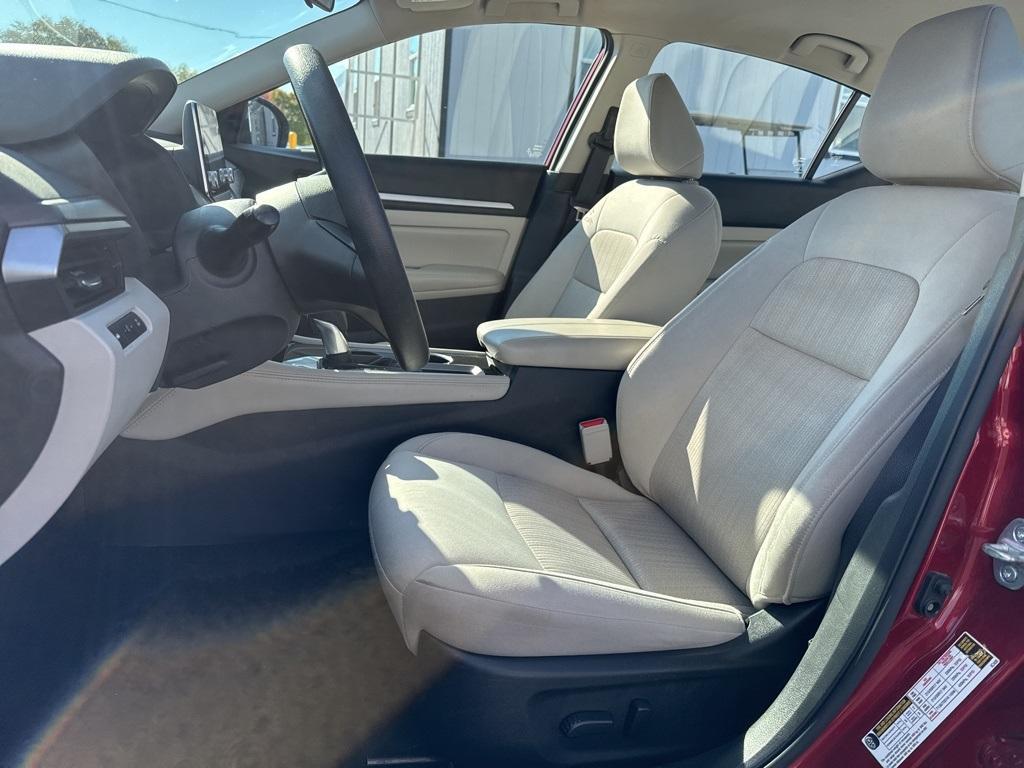 used 2023 Nissan Altima car, priced at $21,046