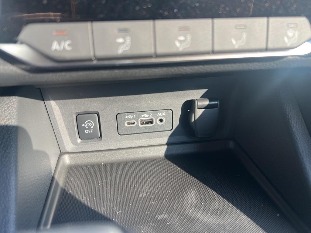 new 2025 Nissan Sentra car, priced at $21,213