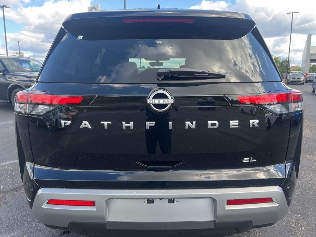 new 2024 Nissan Pathfinder car, priced at $39,456