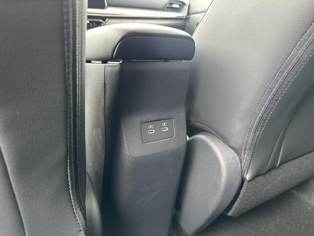 new 2025 Nissan Kicks car, priced at $29,385