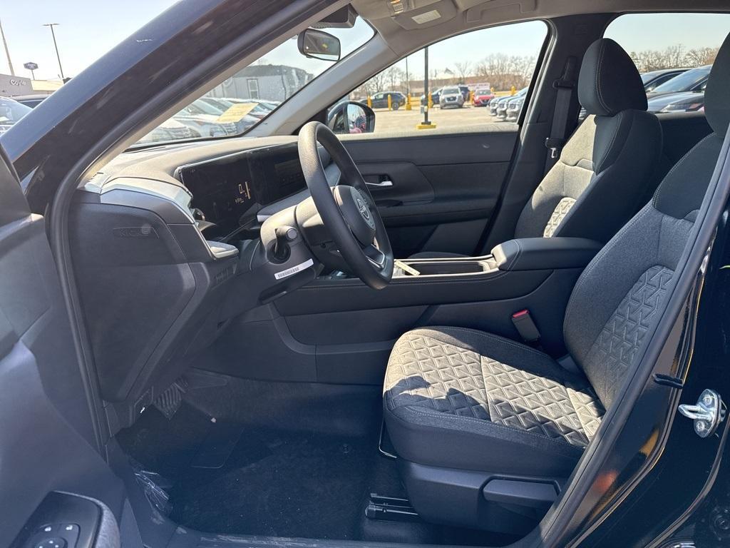 new 2025 Nissan Kicks car, priced at $26,935
