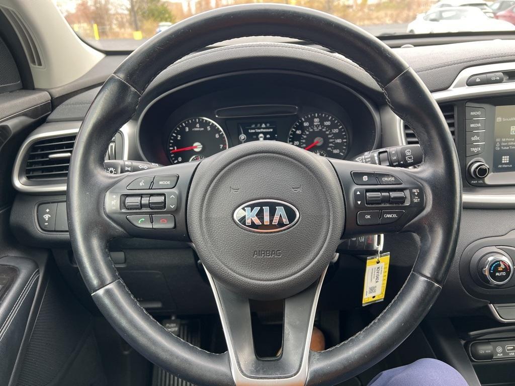 used 2018 Kia Sorento car, priced at $13,261