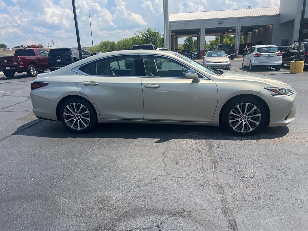 used 2019 Lexus ES 350 car, priced at $26,239
