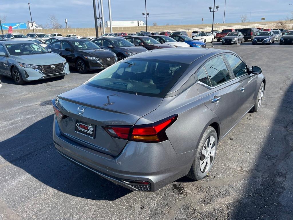 new 2024 Nissan Altima car, priced at $24,683