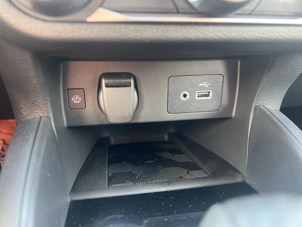 new 2025 Nissan Versa car, priced at $21,175