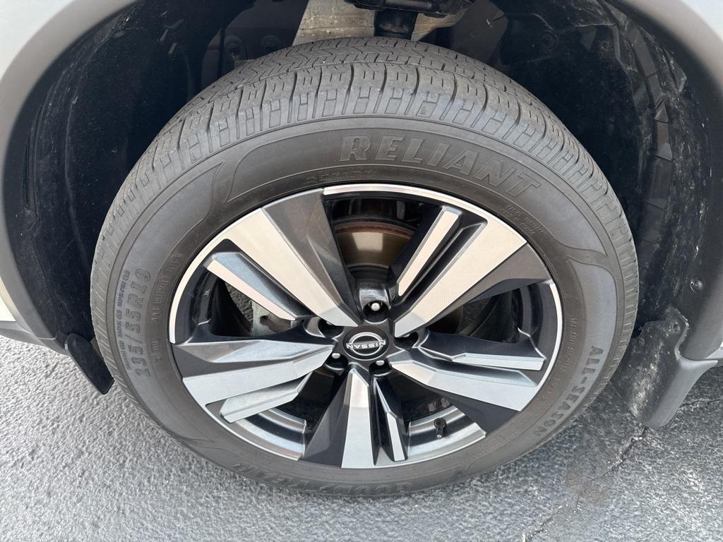 used 2022 Nissan Rogue car, priced at $29,275