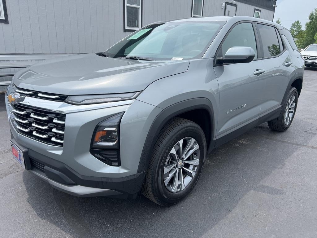 used 2025 Chevrolet Equinox car, priced at $28,554