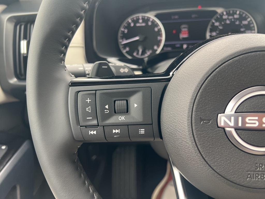 new 2025 Nissan Pathfinder car, priced at $44,484