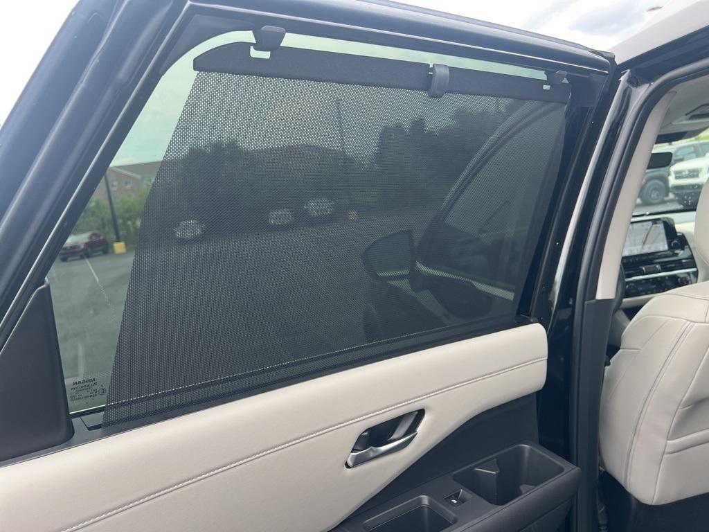 new 2025 Nissan Pathfinder car, priced at $44,484